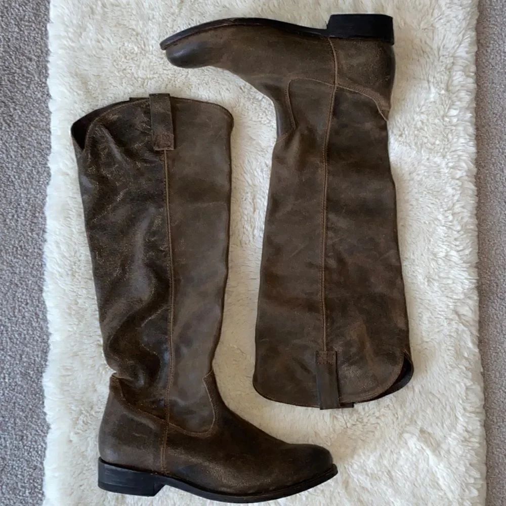 Dolce Vita Vintage Western Boots!